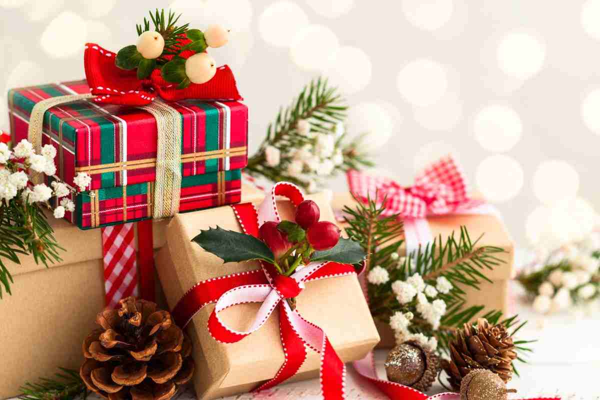 La spesa per i regali di Natale